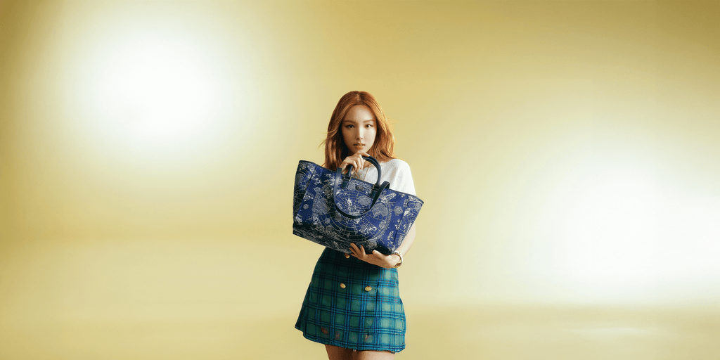 Accessorize like Nayeon: Unveiling the Chic Bag - BONIA