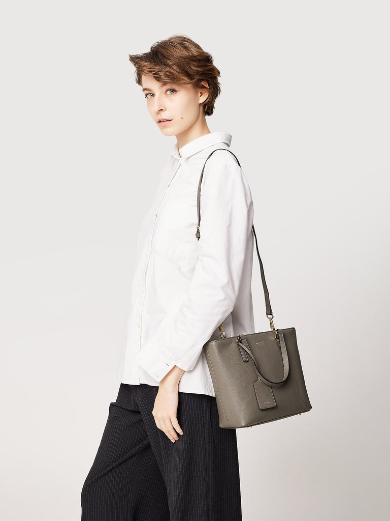 Clé Sling Bag - BONIA